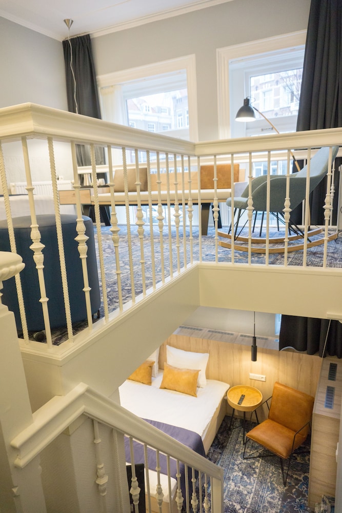 Deluxe Quadruple Room, 2 Bedrooms, Canal View photo 2