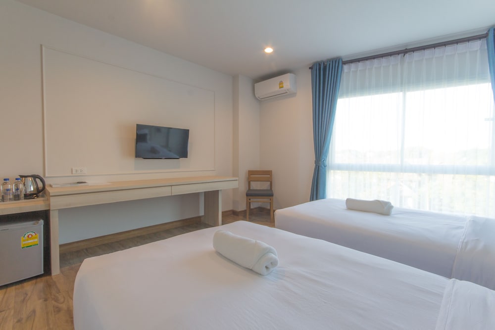 Superior Twin Room, 2 Twin Beds - Photo 4
