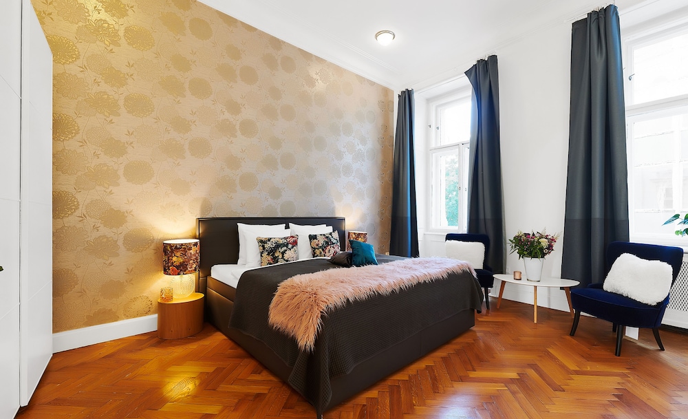 Superior Apartment