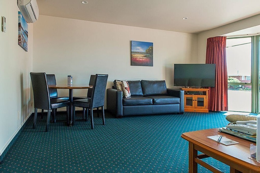 Two Bedroom Twin King photo 2