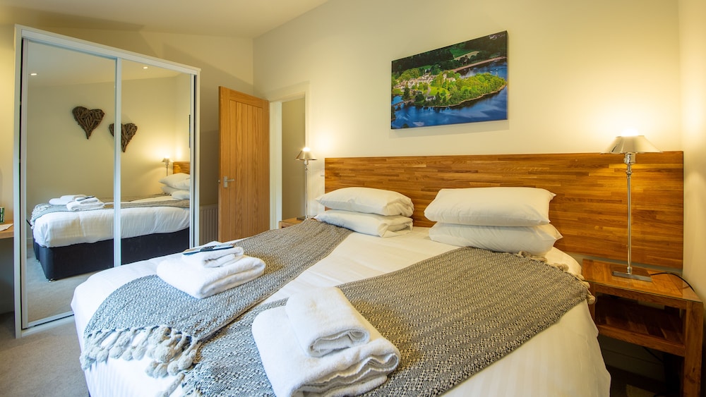 Appin Lodge, sleep 6, pet friendly photo 2