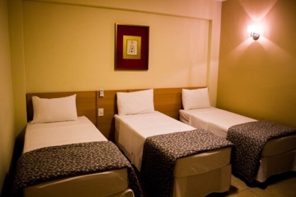 Deluxe Triple Room photo 2