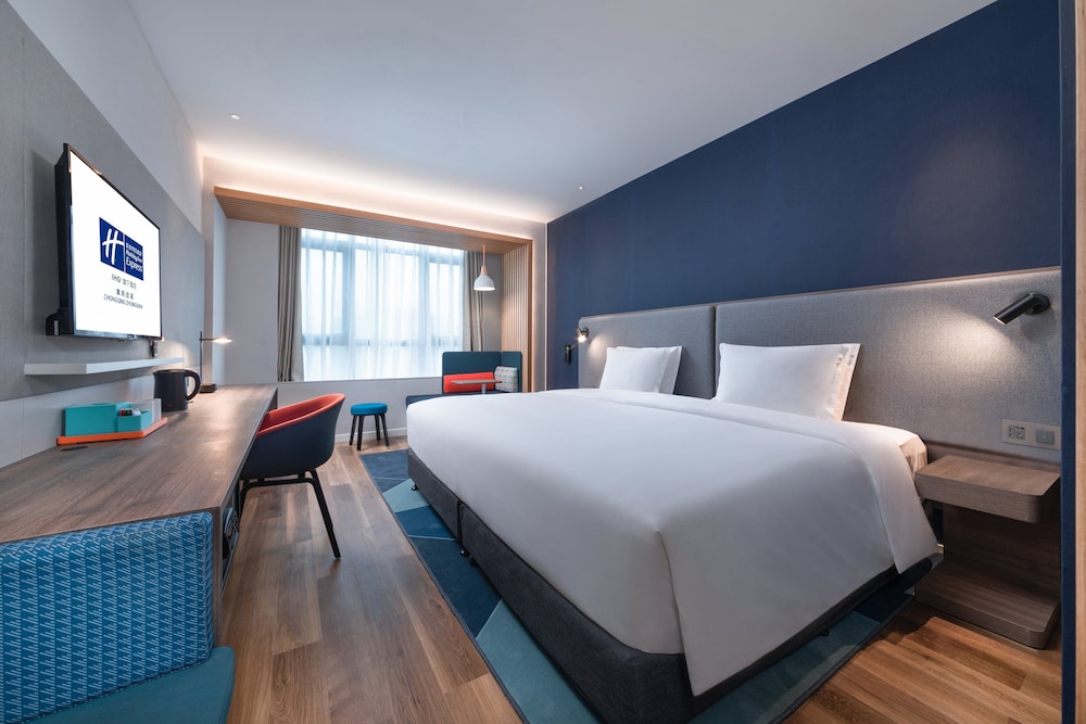 Standard Room, 1 King Bed (Extra Floor Space) photo 1
