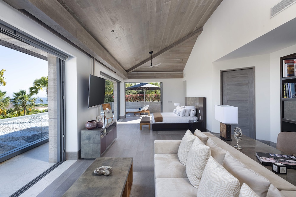 Exclusive Villa, Golf View