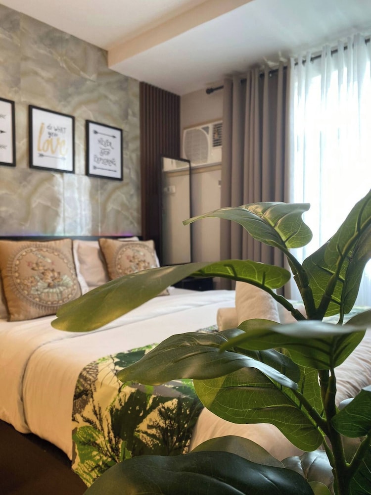 Condo, 1 Bedroom, Accessible, City View photo 3