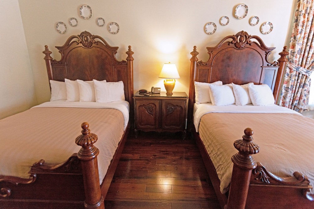 Deluxe Cottage, 2 Queen Beds, Non Smoking photo 1