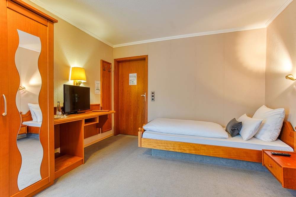 Single Room photo 2