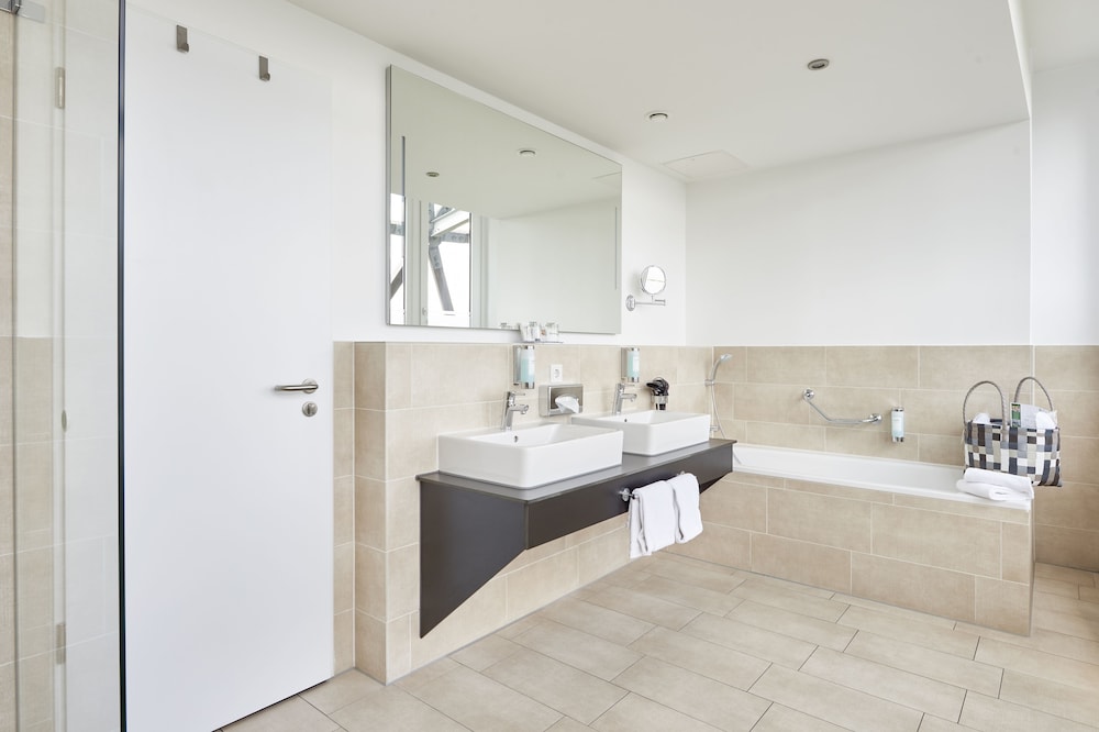 Deluxe Suite - Photo 4
