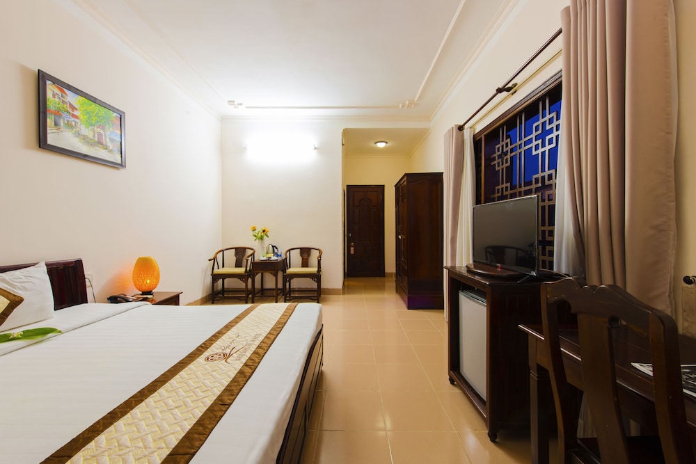 Deluxe Double or Twin Room