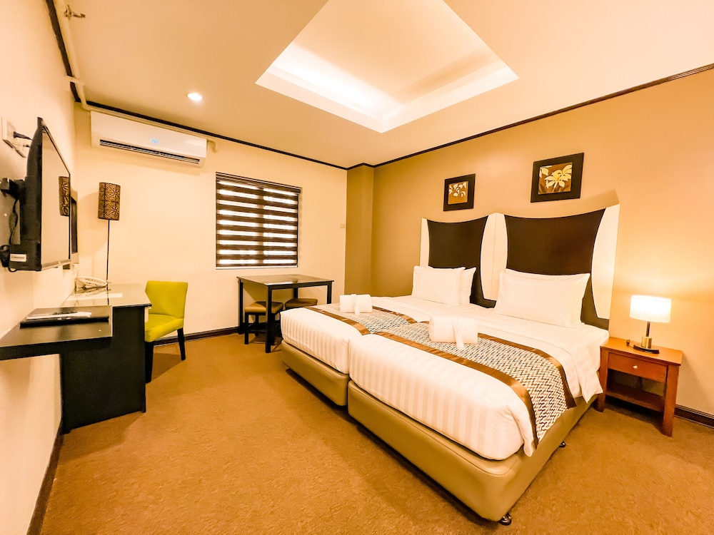 Deluxe Double or Twin Room