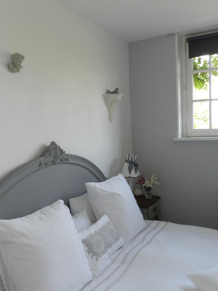 Double Room, Ground Floor (Gris) photo 2