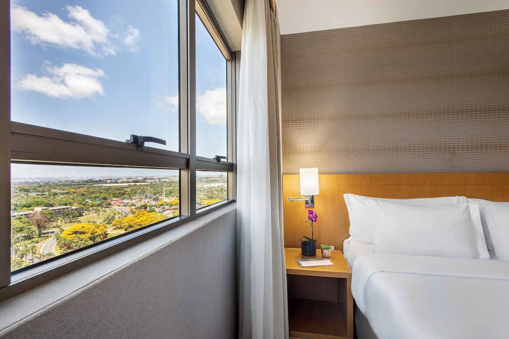 Superior Room, Park View (Queen)