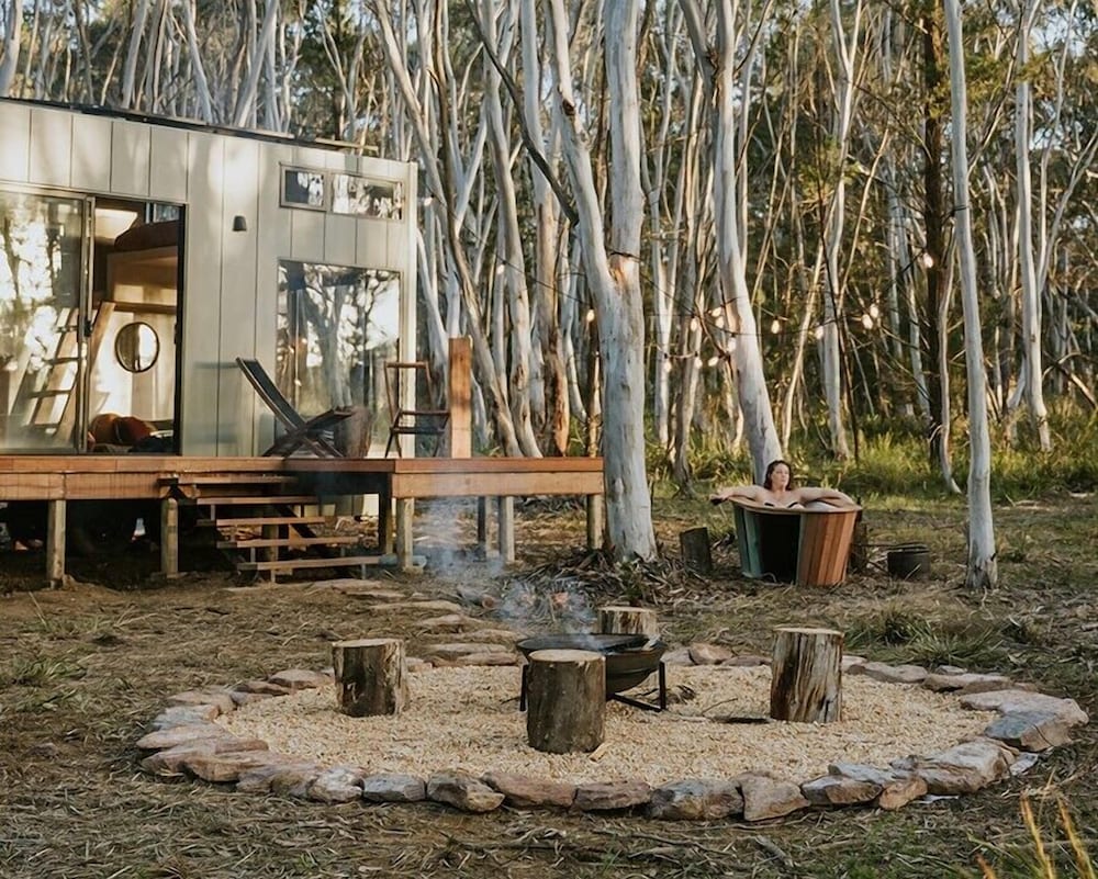 Standard Cabin, 1 Queen Bed, Non Smoking, Mountain View photo 2
