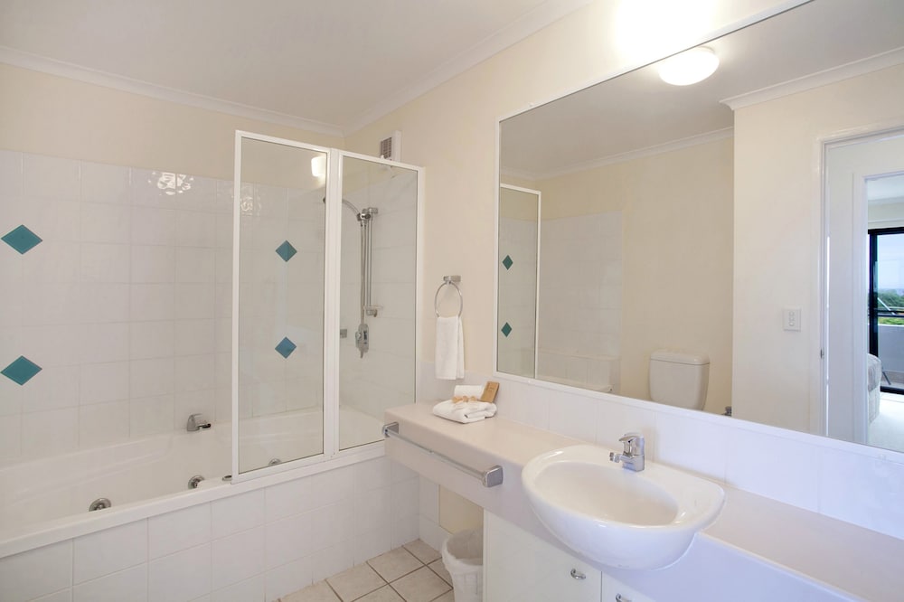 1 Bedroom Villa - Photo 11