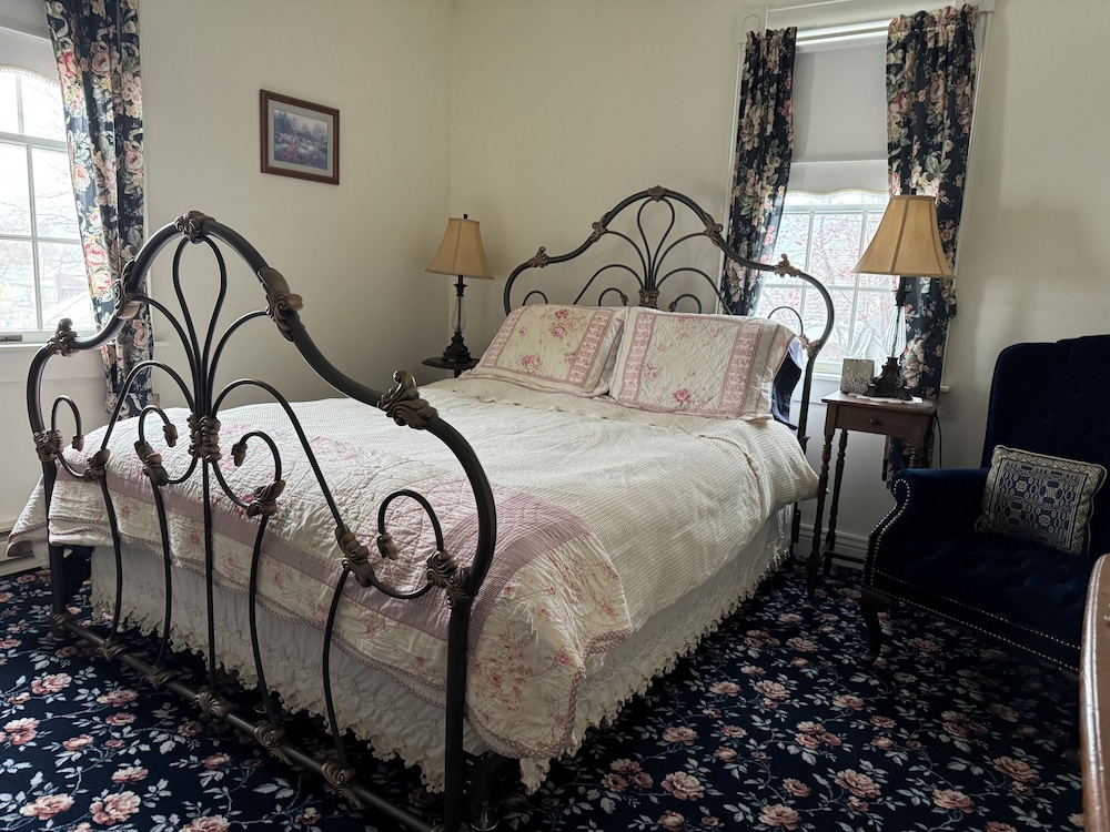 Room, 1 Queen Bed, Non Smoking, Private Bathroom photo 1