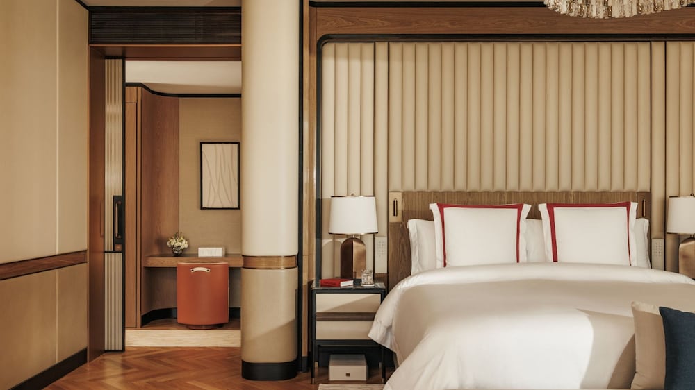 Promenade Deluxe Suite - Butler Service, Iliana Pool Club Access, Private Terrace on Promenade photo 1