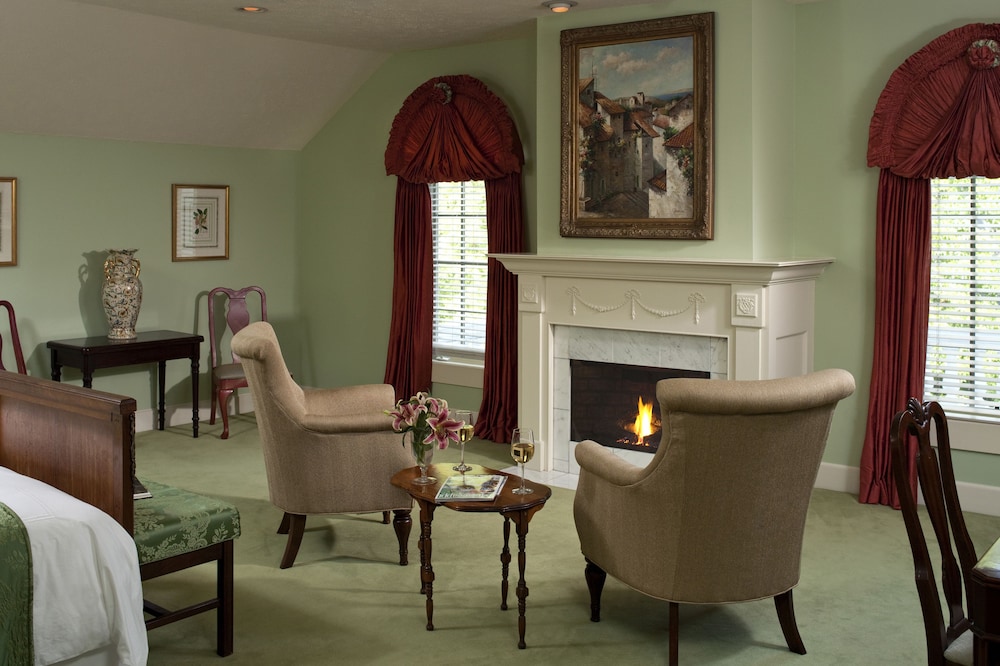 Deluxe Suite, 1 King Bed