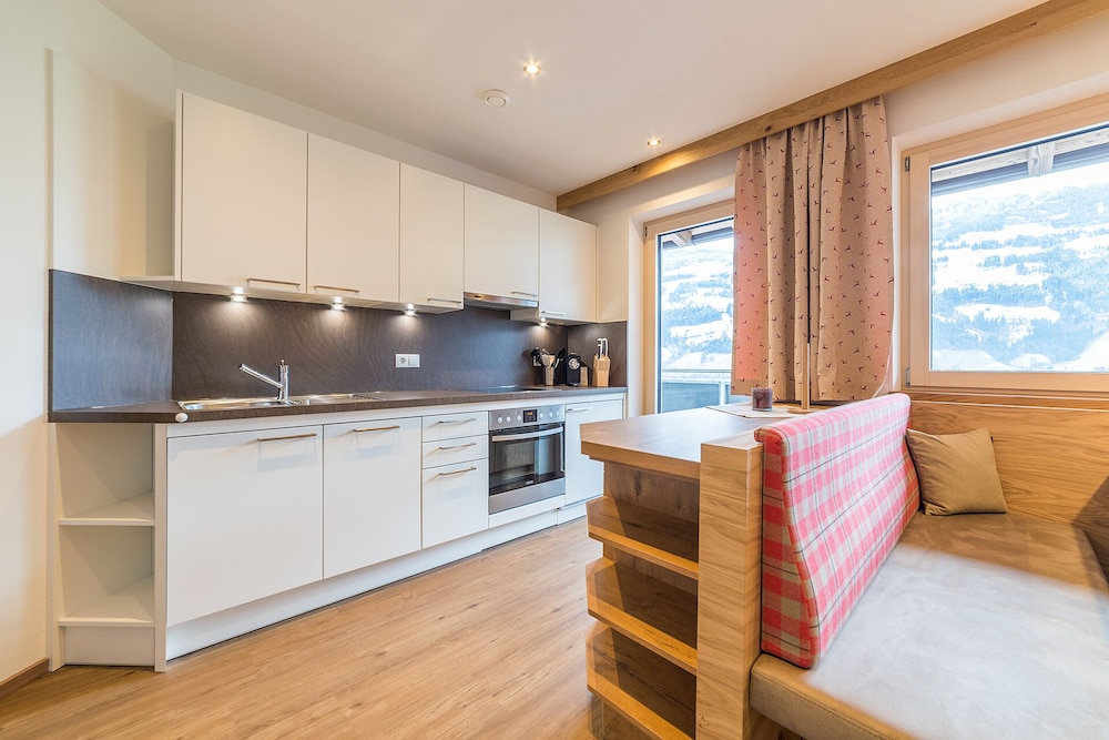 Traditional Apartment, 2 Bedrooms, Terrace (Hamberg) photo 3