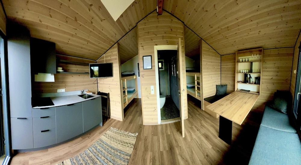 Superior Cabin, 2 Bedrooms, Sea View photo 3