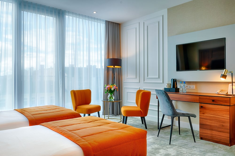 Twin Room - Photo 2
