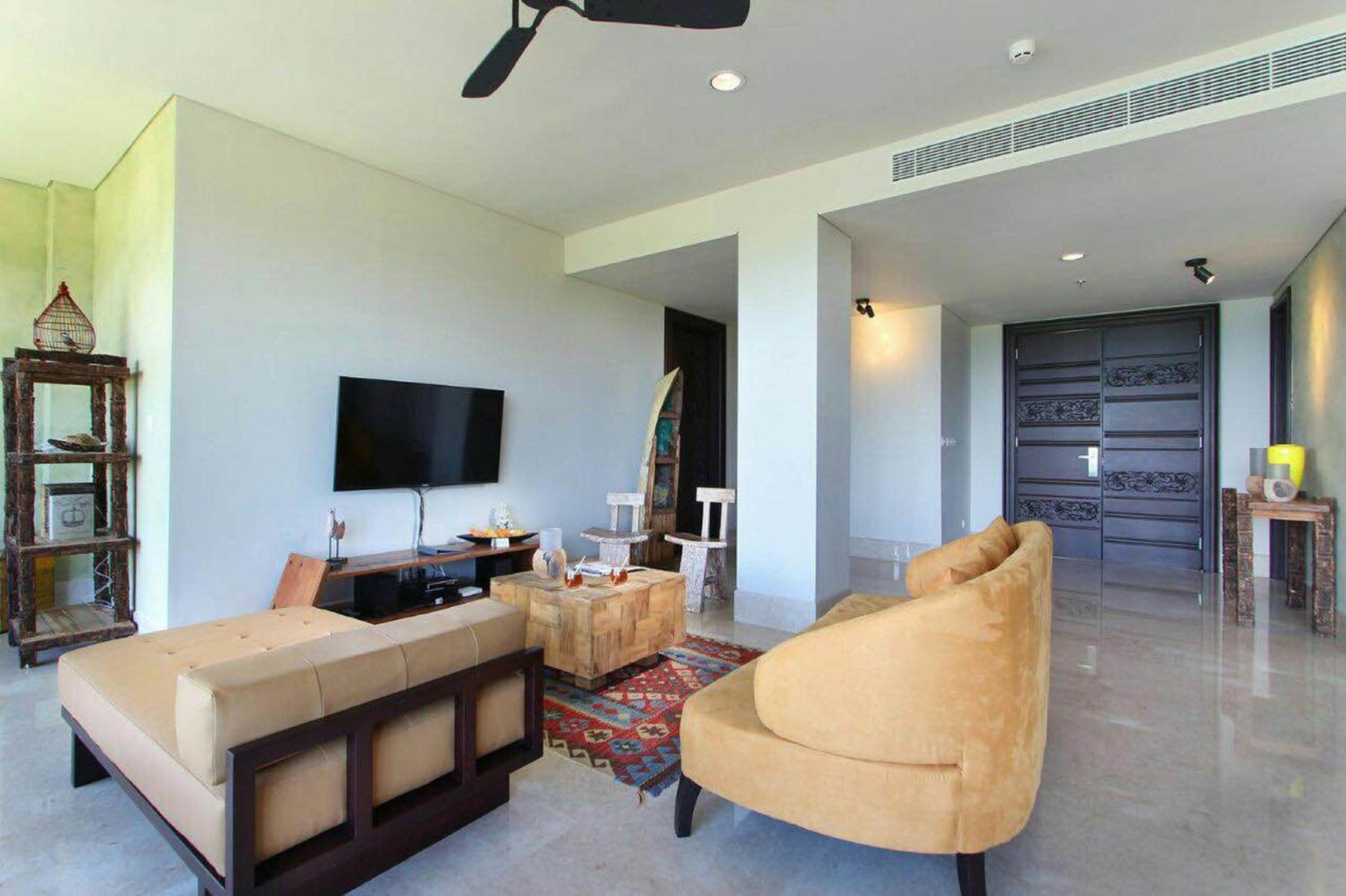 Luxury Three-Bedroom Apartment With Ocean View photo 2