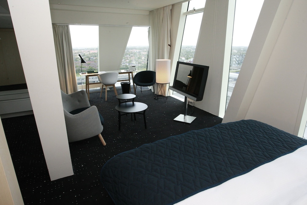 Premium Room, 1 Queen Bed, Corner