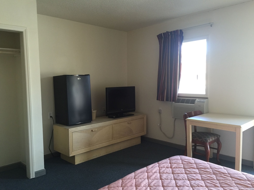 Room, Smoking (2 Double Beds Smoking) photo 2