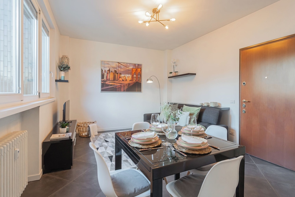 Apartment (2 Bedrooms)
