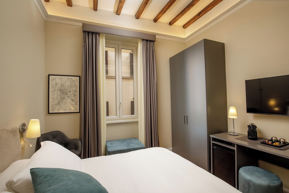 Superior Double or Twin Room photo 2
