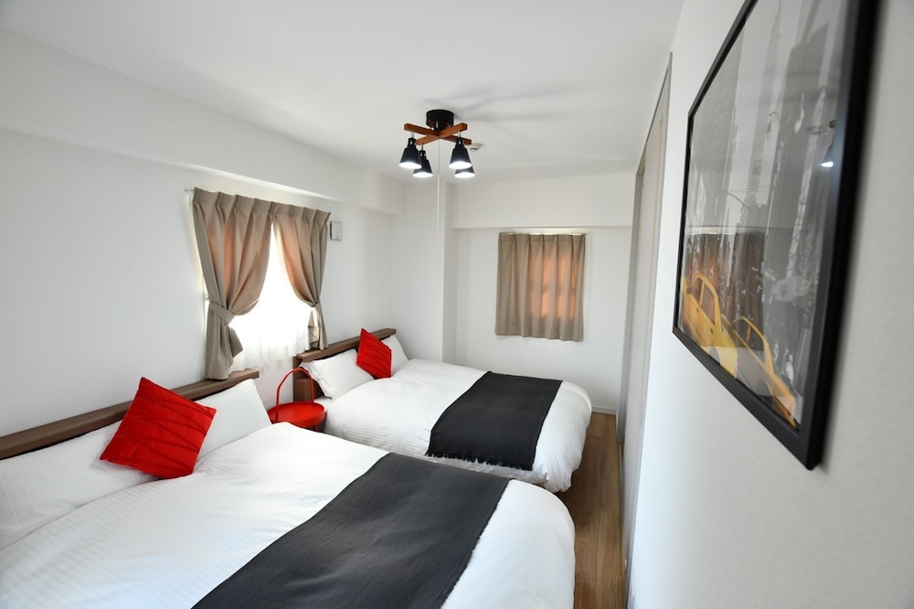 Basic Apartment - Photo 8