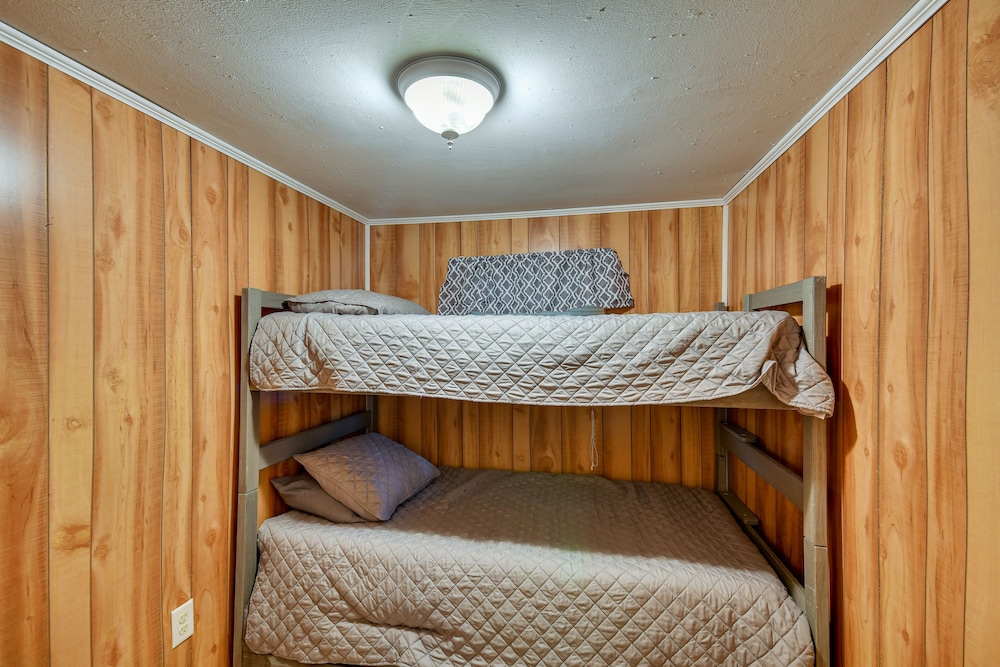 House (2 Bedrooms) photo 1