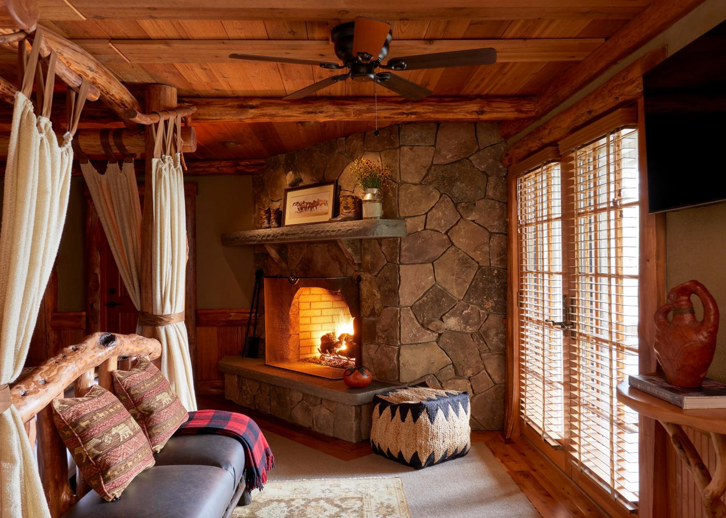 Top Ridge Suite