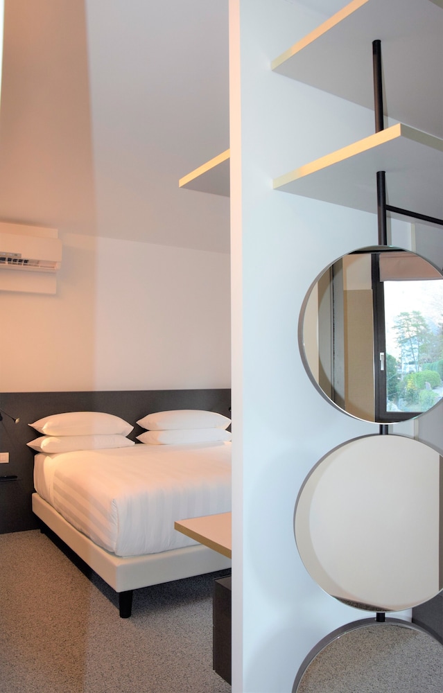 Comfort Double Room, Lake View photo 3
