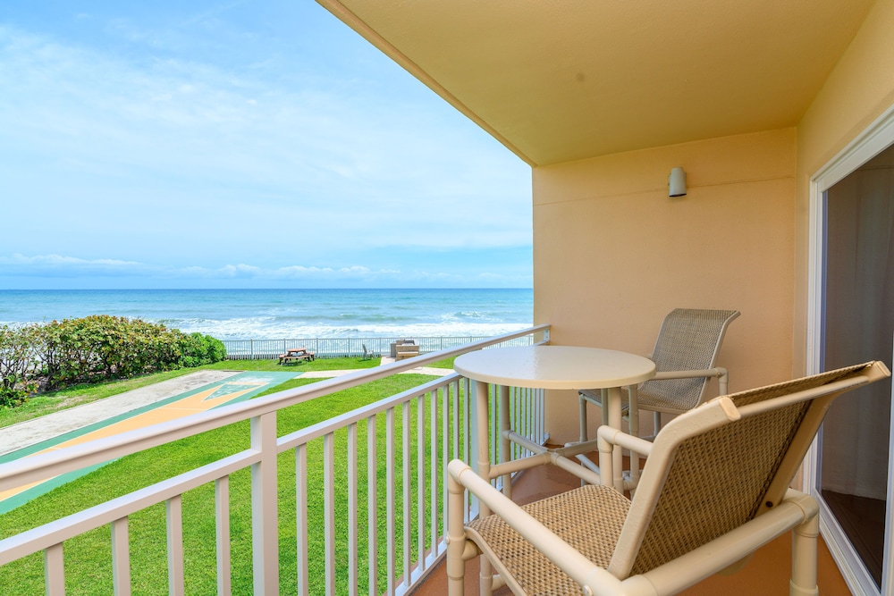 Deluxe Townhome, 2 Bedrooms, Ocean View photo 3