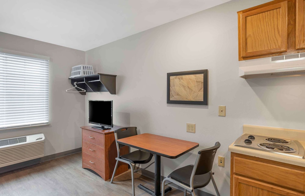 Standard Studio, Non Smoking, Refrigerator & Microwave photo 2