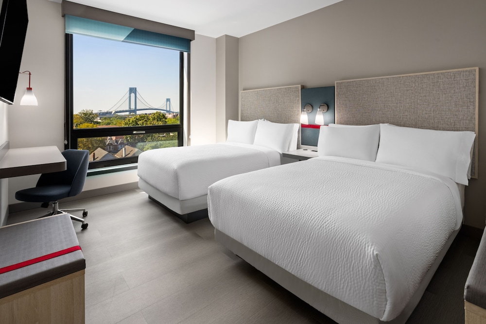Standard Room, 2 Double Beds - Photo 1