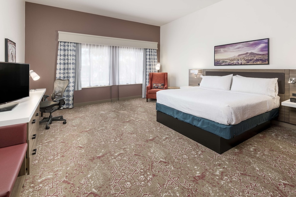 Room, 1 King Bed, Accessible - Photo 1