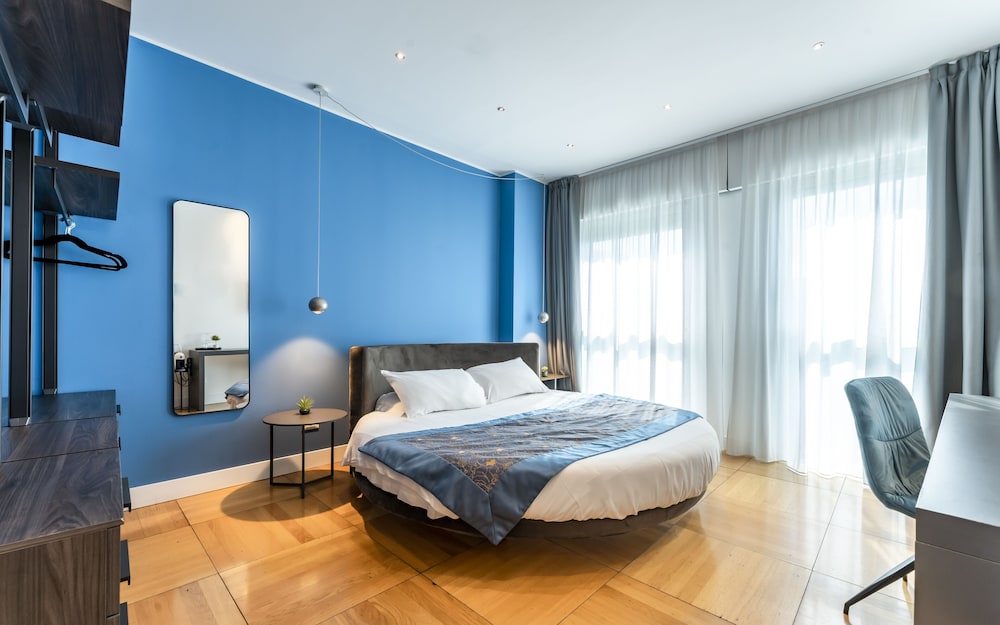 Superior Room, City View