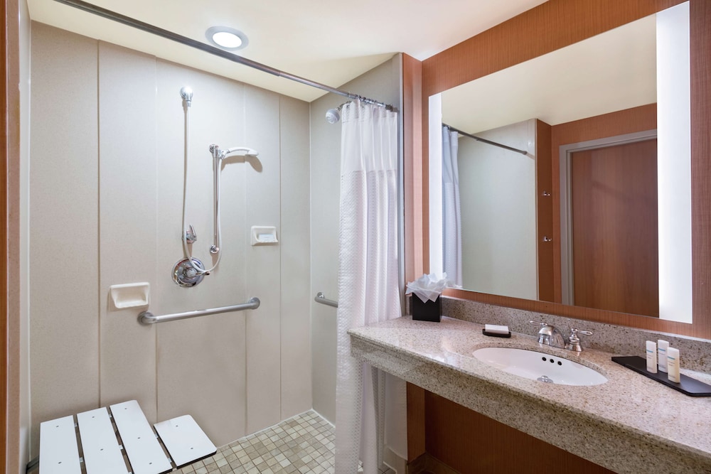 Suite, 2 Queen Beds, Accessible (Hearing) - Photo 5
