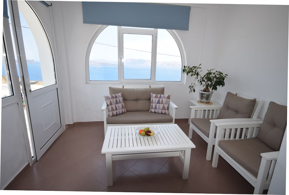 Traditional Apartment, 1 Bedroom (Caldera View) - Photo 7