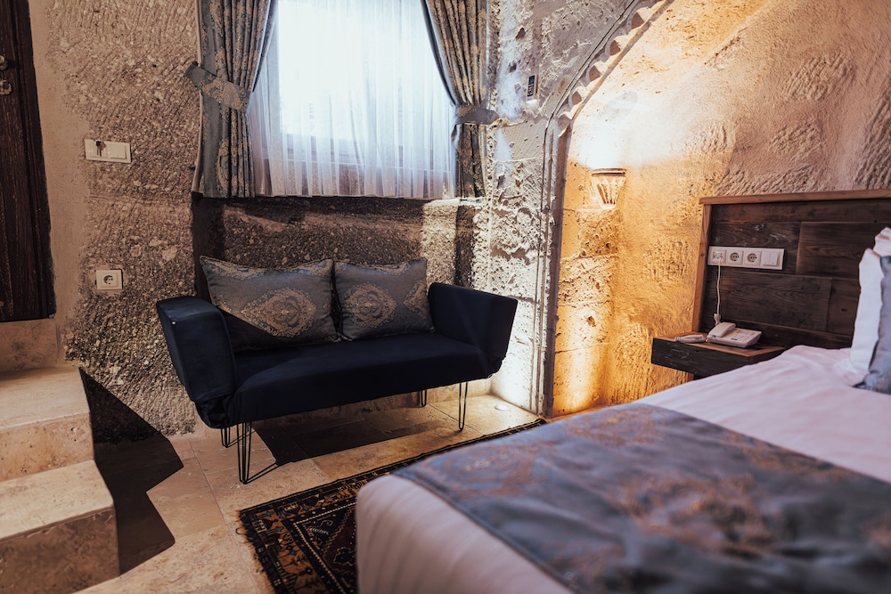 Deluxe Room - Photo 4