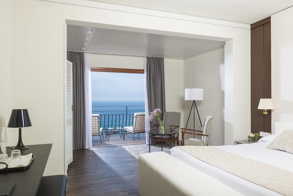 Premium Room, Terrace, Sea View - Photo 3