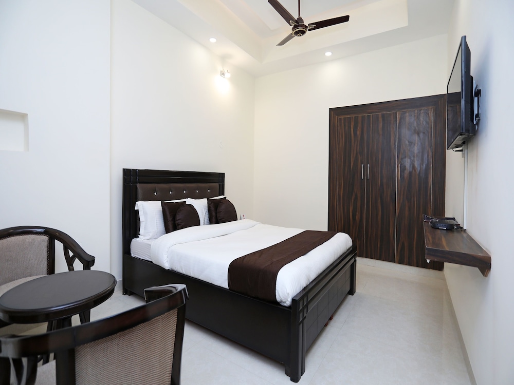 Double or Twin Room photo 2