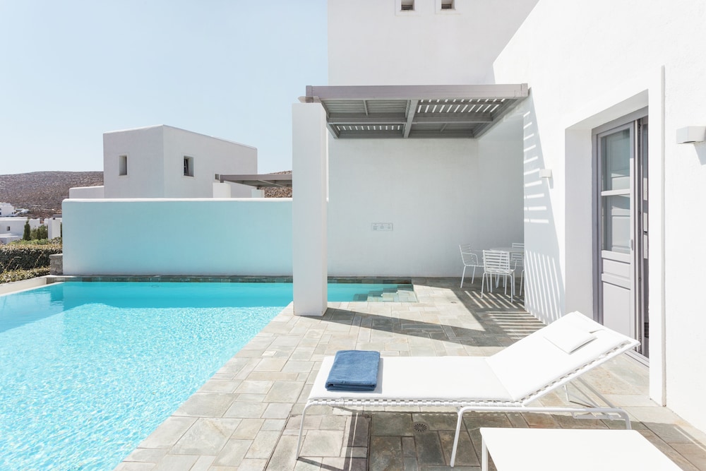 Suite, Private Pool, Sea View (Mediterranean) photo 2