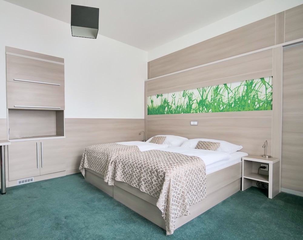 Romantic Double or Twin Room photo 1