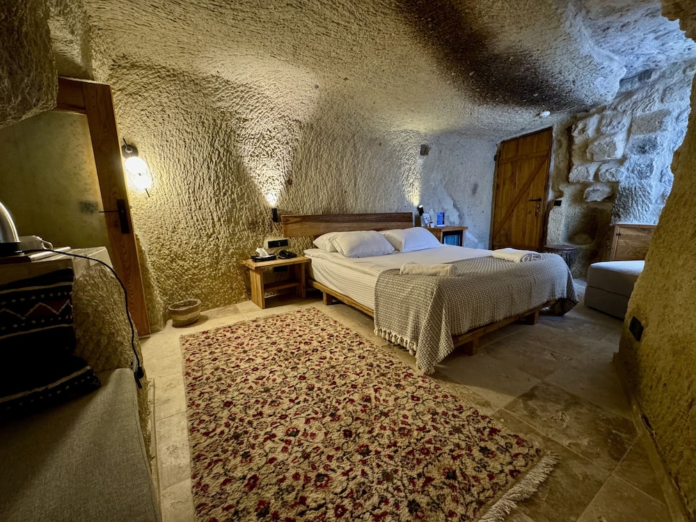 Junior Double Room, 1 Queen Bed - Photo 6