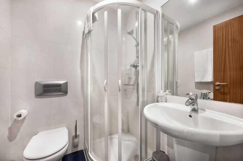 Suite, 1 Double Bed, Sea View - Photo 3