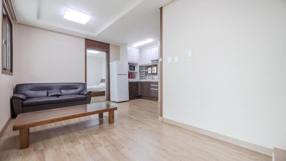 Basic Room, 1 Bedroom (4radong 102) - Photo 4