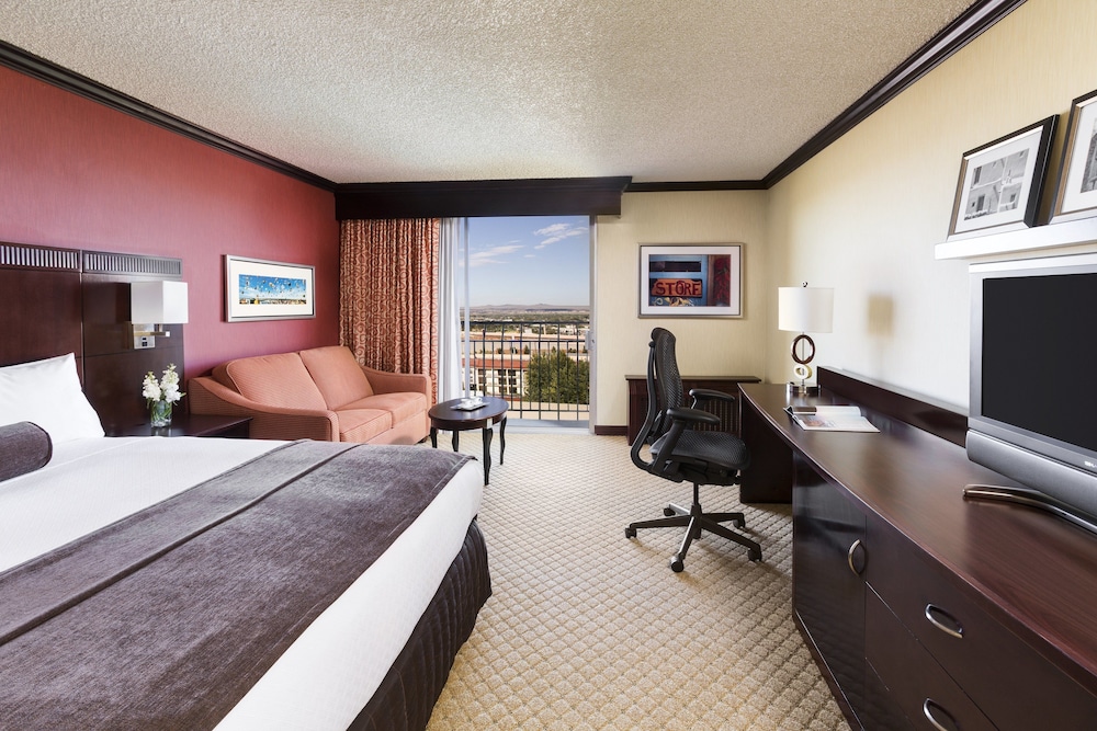 Suite, 1 Bedroom, Mountain View photo 1