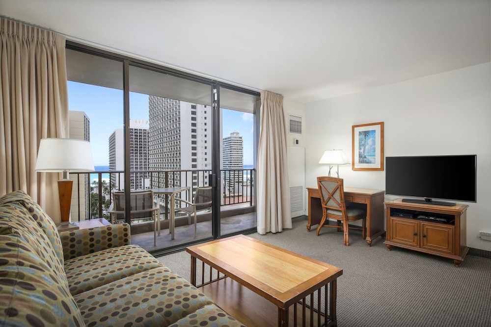 Suite, 1 Bedroom, Partial Ocean View